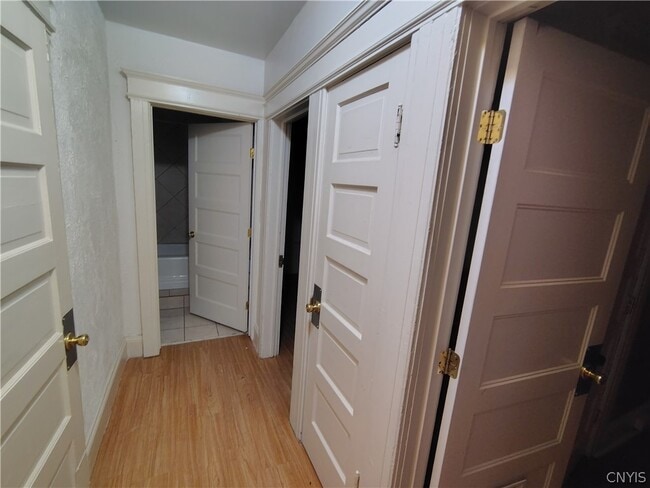 Building Photo - 147 E Matson Ave