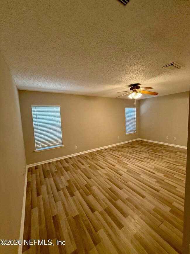Building Photo - 230 Cezanne Cir
