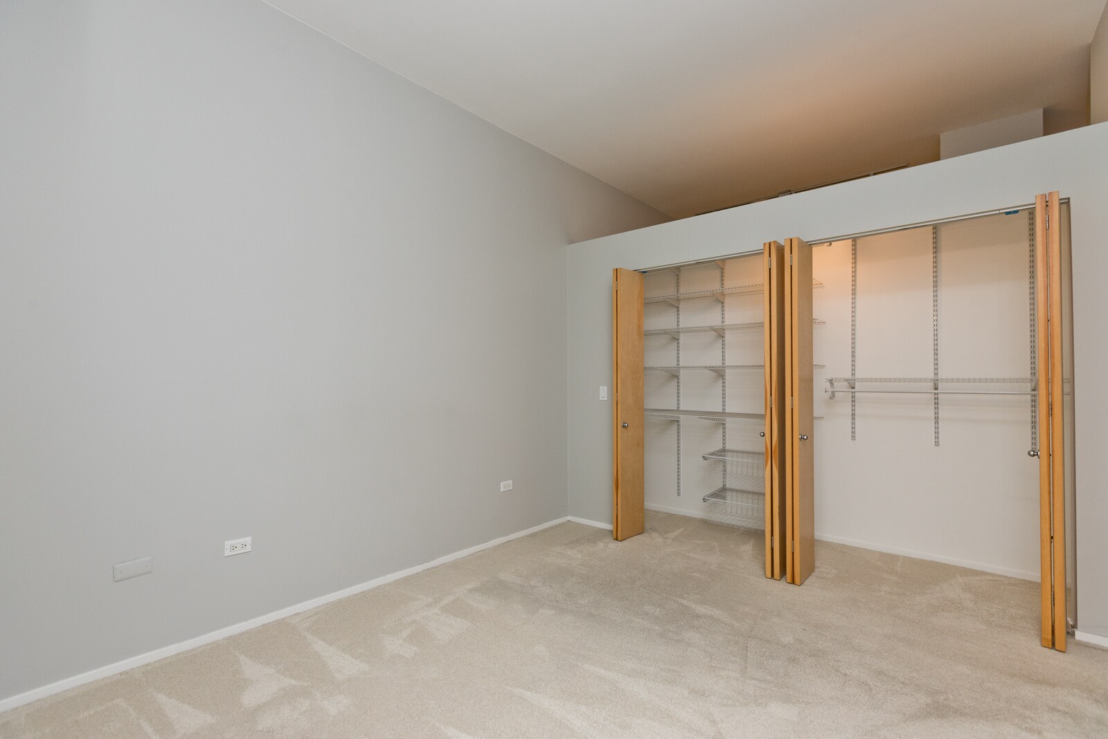 Building Photo - 1201 W Adams St