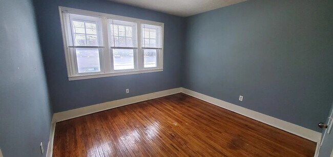 Building Photo - 1137 Muskegon Ave NW