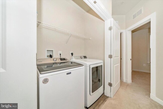 Building Photo - 3635 Stone Barn Dr