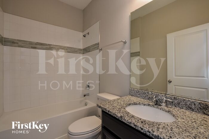 Building Photo - 3577 Fernanda Dr