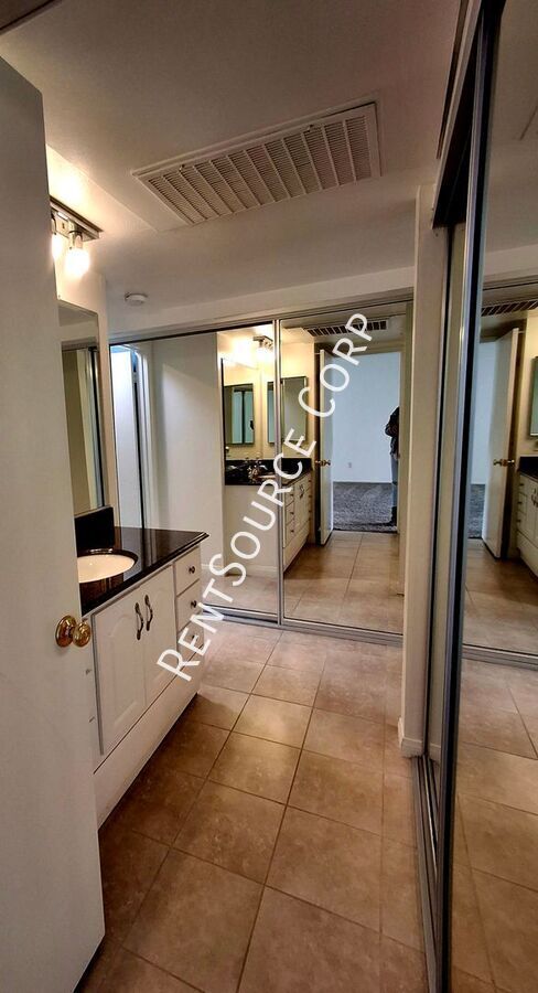 Building Photo - 23515 Lyons Ave