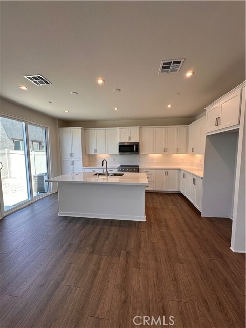 Building Photo - 16042 Esparza Ln