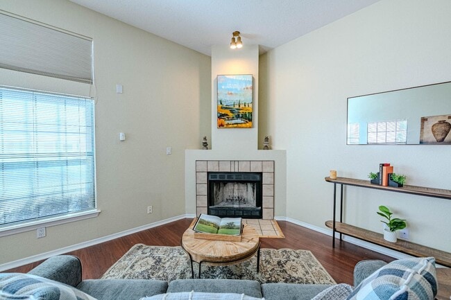 Building Photo - 7725 Pinewood Dr NW
