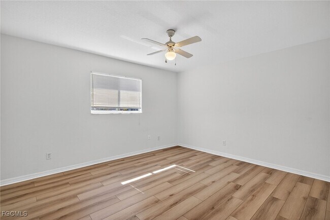 Building Photo - 1101 NW 24th Ave