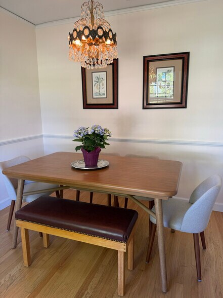 Building Photo - 1127 N California St