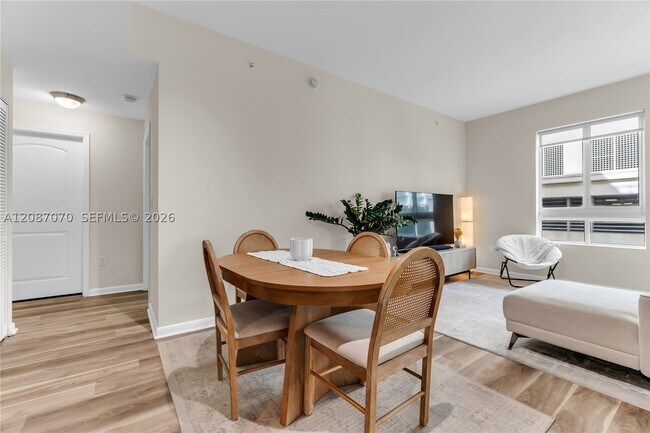 Building Photo - 7350 SW 89th St