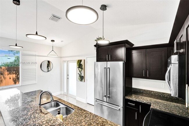 Building Photo - 60 NE 26th St