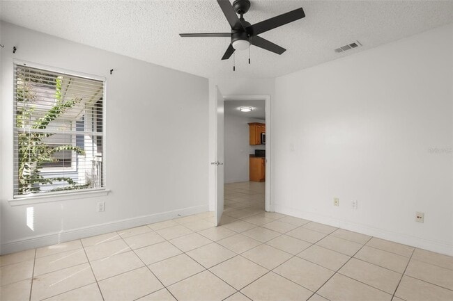 Building Photo - 2584 Grassy Point Dr