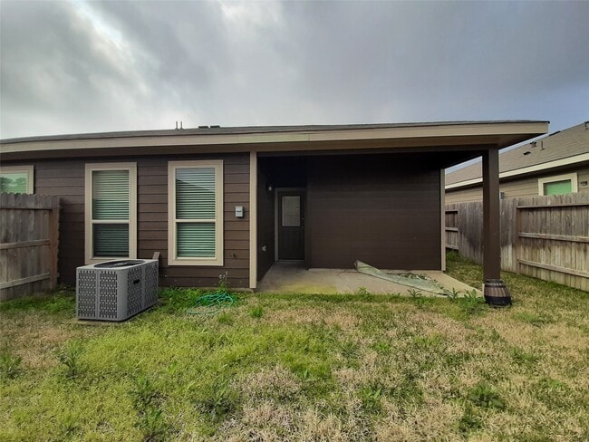 Building Photo - 9784 Grosbeak Ln