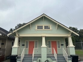 Building Photo - 1127 Belleville St