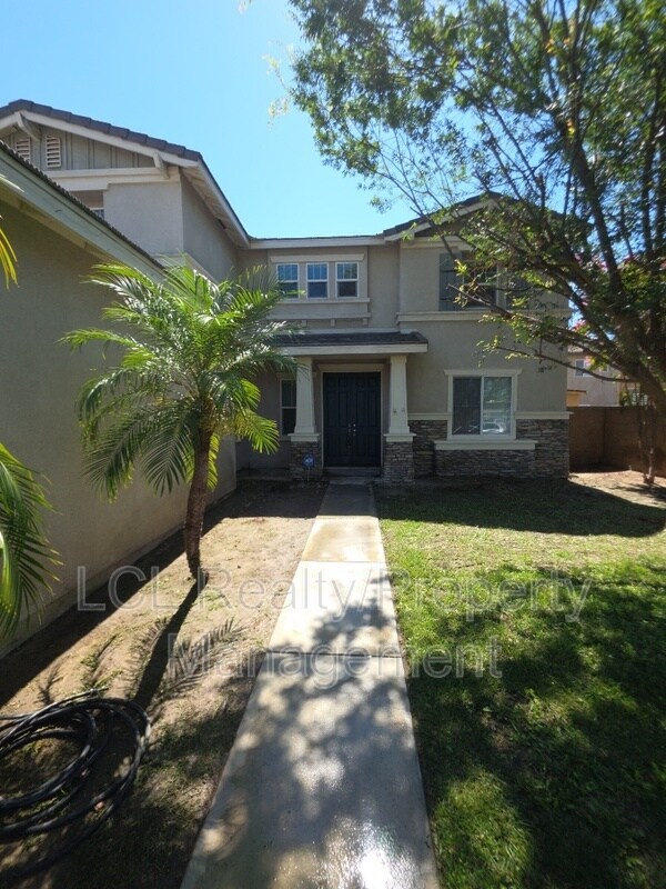Building Photo - 12899 Oakdale St