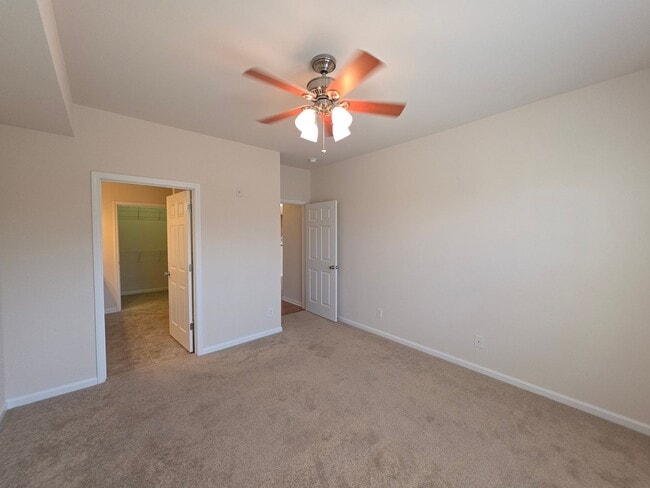 Building Photo - 15065 Santa Lucia Dr