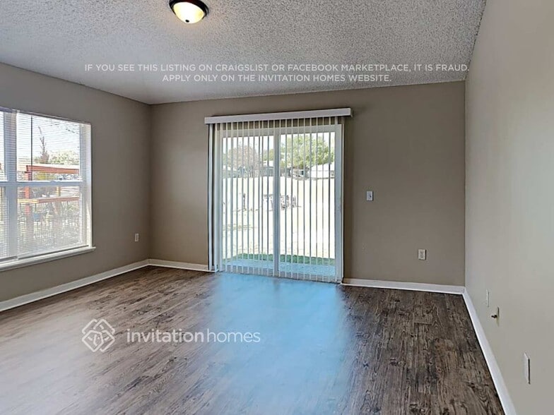 Building Photo - 15955 Wilkinson Dr
