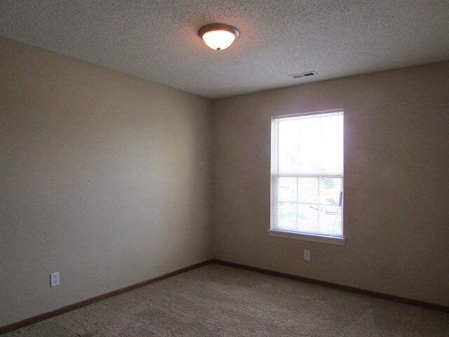 Building Photo - 5363 Rolling River Ct