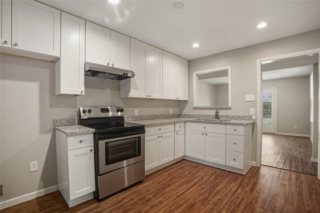 Building Photo - 1015 Prune St