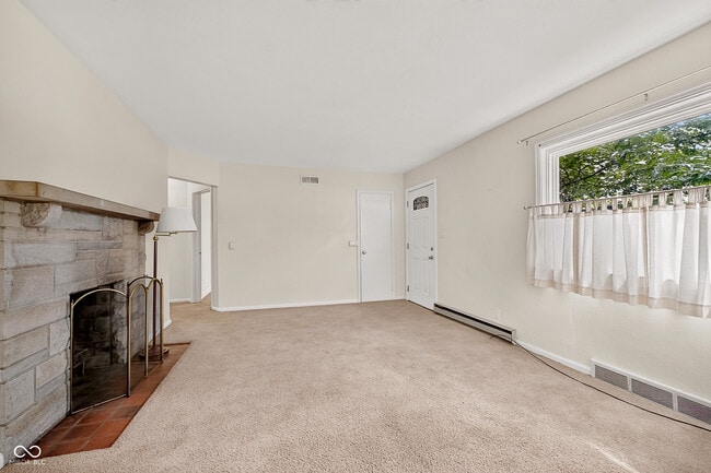 Building Photo - 3916 W 96th St
