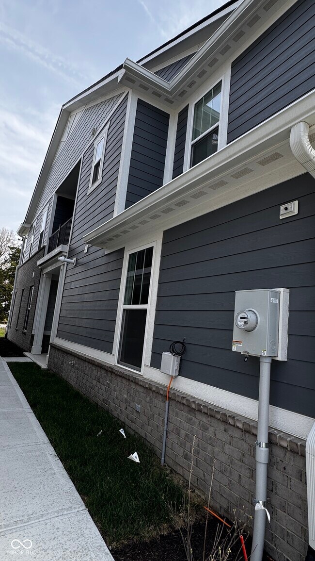 Building Photo - 5743 W 750 N