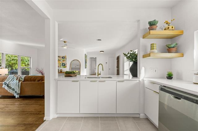 Building Photo - 7323 Daingerfield Dr