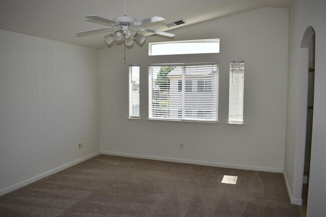 Building Photo - 4670 Tolman Way