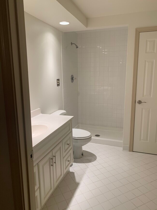 Bathroom - 2531 Fallon Dr