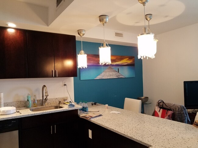 Building Photo - 5401 Collins Ave