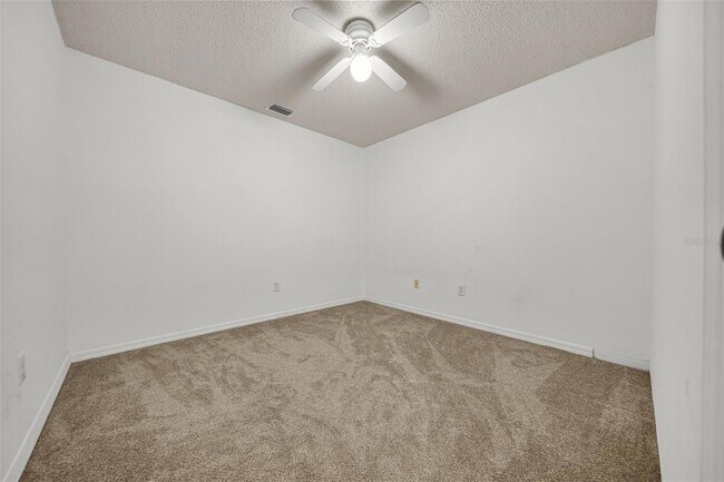 Building Photo - 18171 Paradise Point Dr