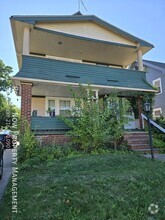 Building Photo - 2 bedroom / 1 bathroom home in Lakewood