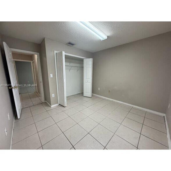 Building Photo - 15801 SW 85th St