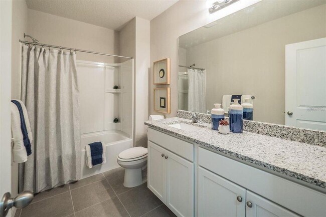 Building Photo - 1701 Pilchard Dr