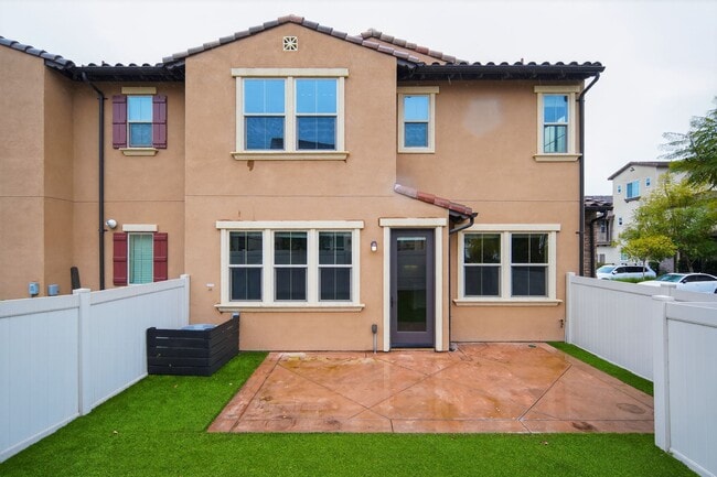 Building Photo - 16421 Veridian Cir