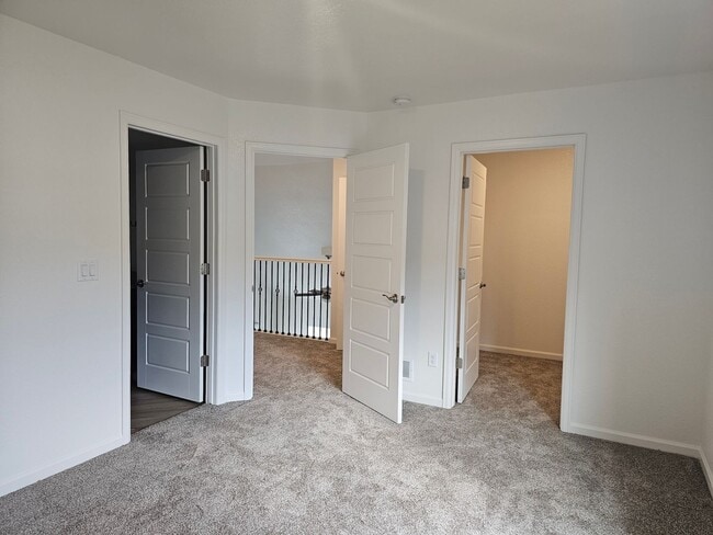 Building Photo - 901 Sonata Lane