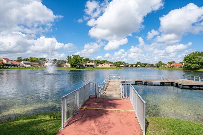 Building Photo - 18310 Mediterranean Blvd