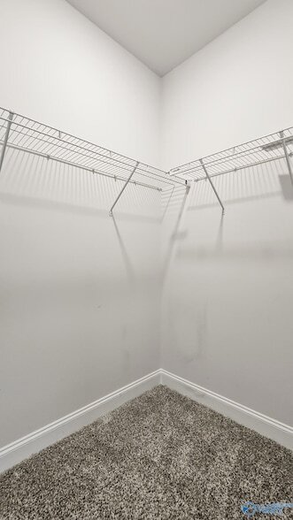 Building Photo - 403 Edgebrook Dr