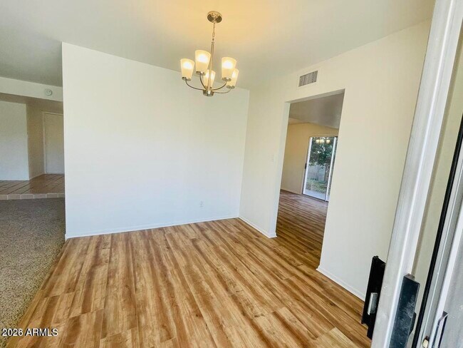 Building Photo - 5141 E Blanche Dr