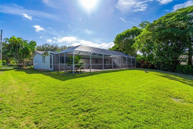 Building Photo - 7021 SW 107th St