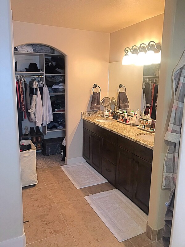 Building Photo - 355 W 200 S