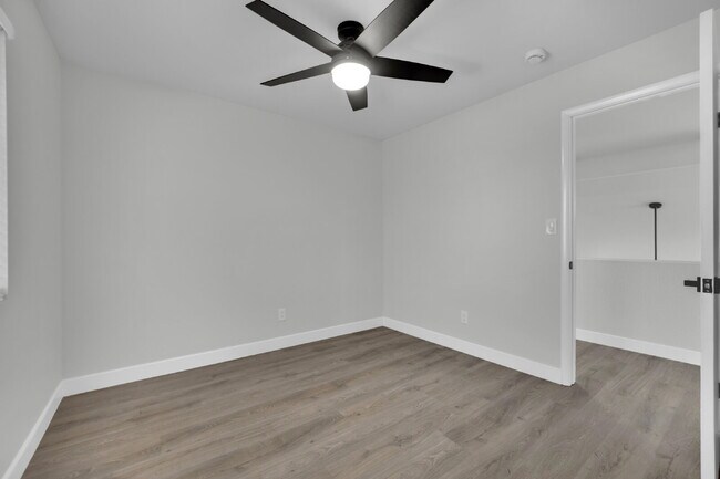 Building Photo - Step into this charming 3-bedroom, 3-bathroom home that has so much to offer!