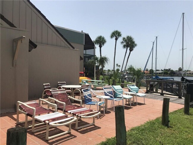 Building Photo - 1028 Apollo Beach Blvd