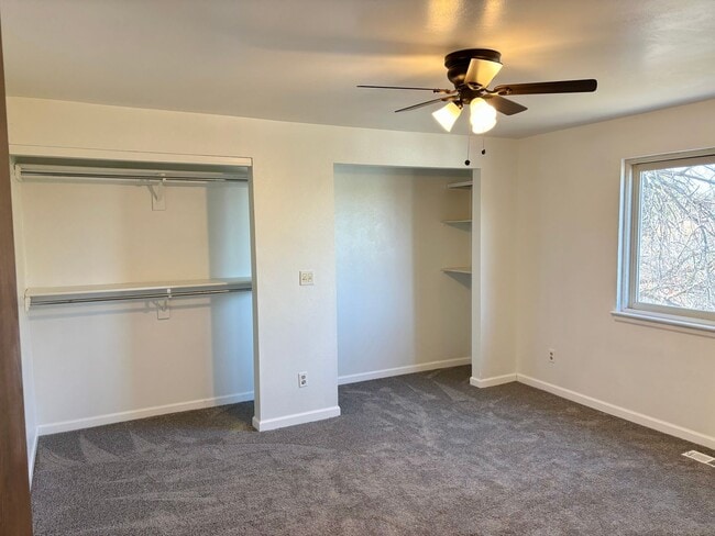 Building Photo - Remodeled 3bd 2ba ready for rent in Fox Hill neighborhood Aurora CO