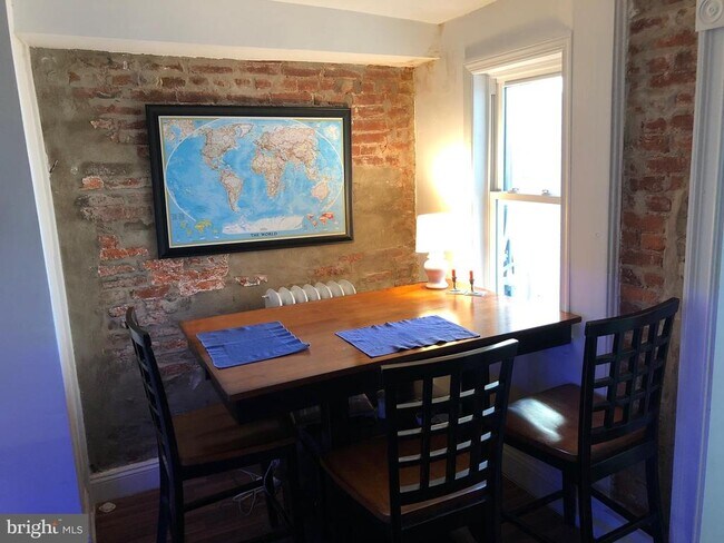 Building Photo - 753 S 22nd St