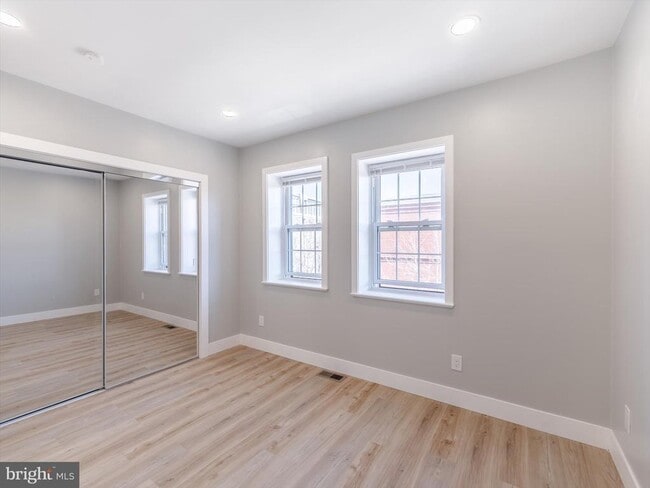 Building Photo - 672 N 19th St