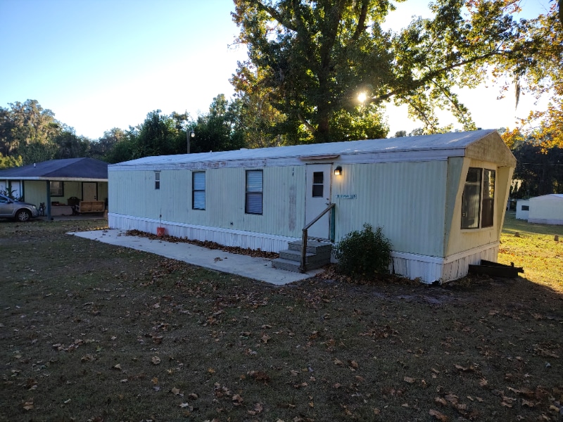 Building Photo - 120 SE Mink Gln