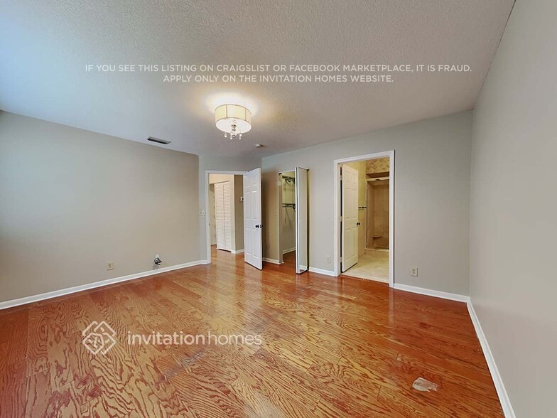Building Photo - 5818 Northpointe Ln