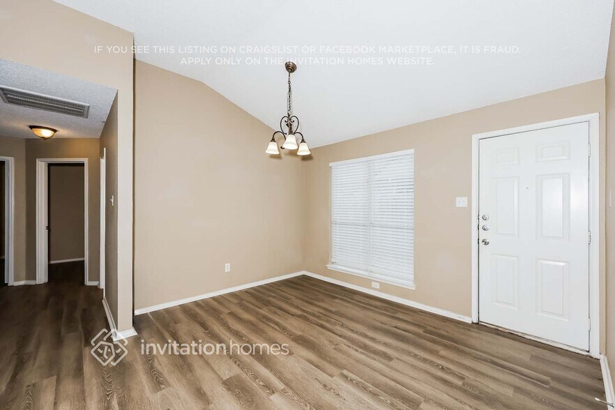 Building Photo - 5813 Northfield Dr