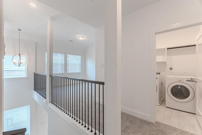 Building Photo - 21238 Black Gap Wildlife Dr