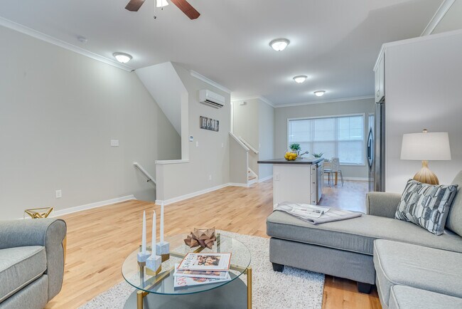 Building Photo - 53 Foal Ln