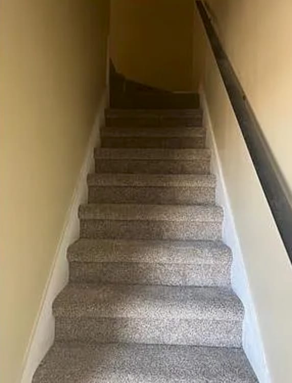 Building Photo - 806 N Gap Loop