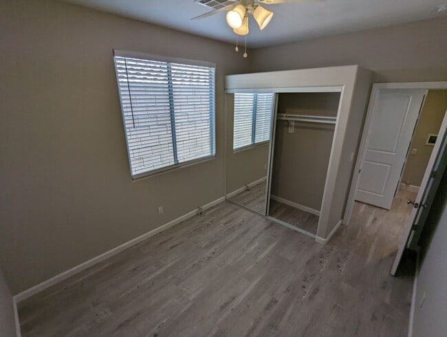 Building Photo - 10957 Napa Ridge Dr